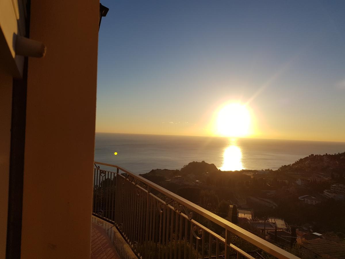 Alojamento de Acomodação e Pequeno-almoço Casa Aurora Taormina